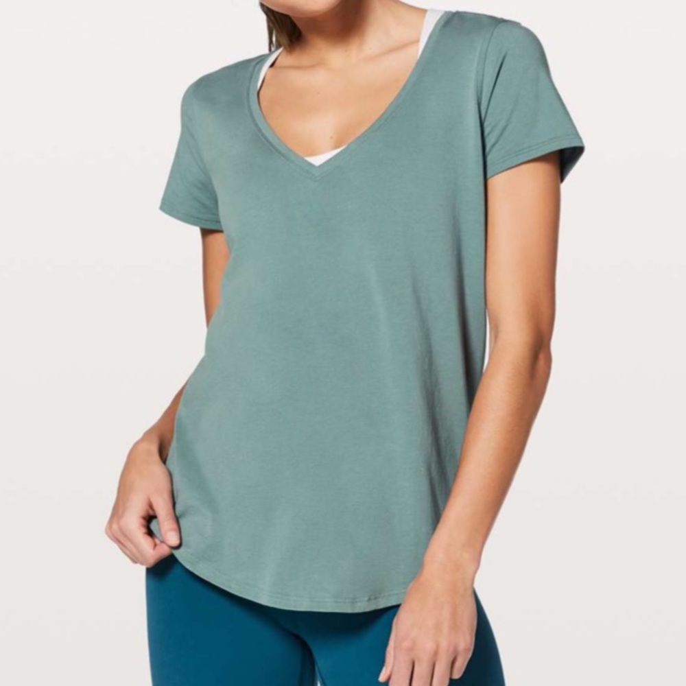 Lululemon Love Tee V